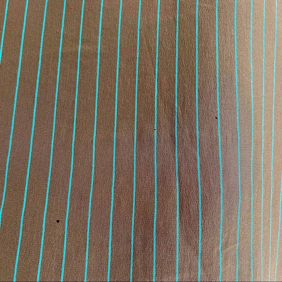 André 100% Silk Pinstripe Blouse - Picture 5 of 6